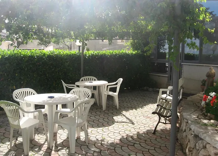 Ξενοδοχείο San Giovanni 2*